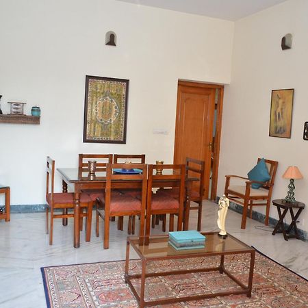 Sandy'S Homestay Джамму Экстерьер фото