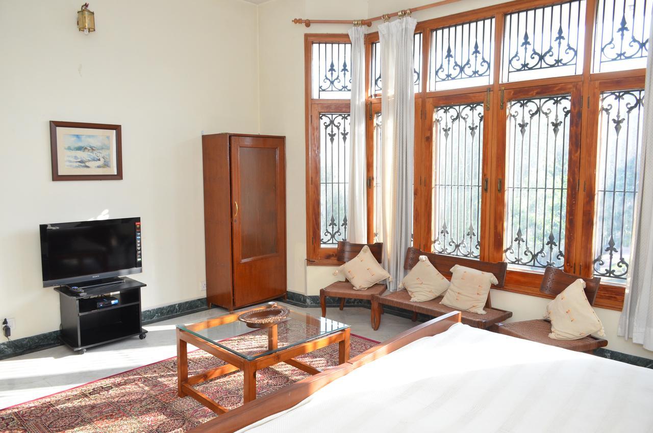 Sandy'S Homestay Джамму Экстерьер фото